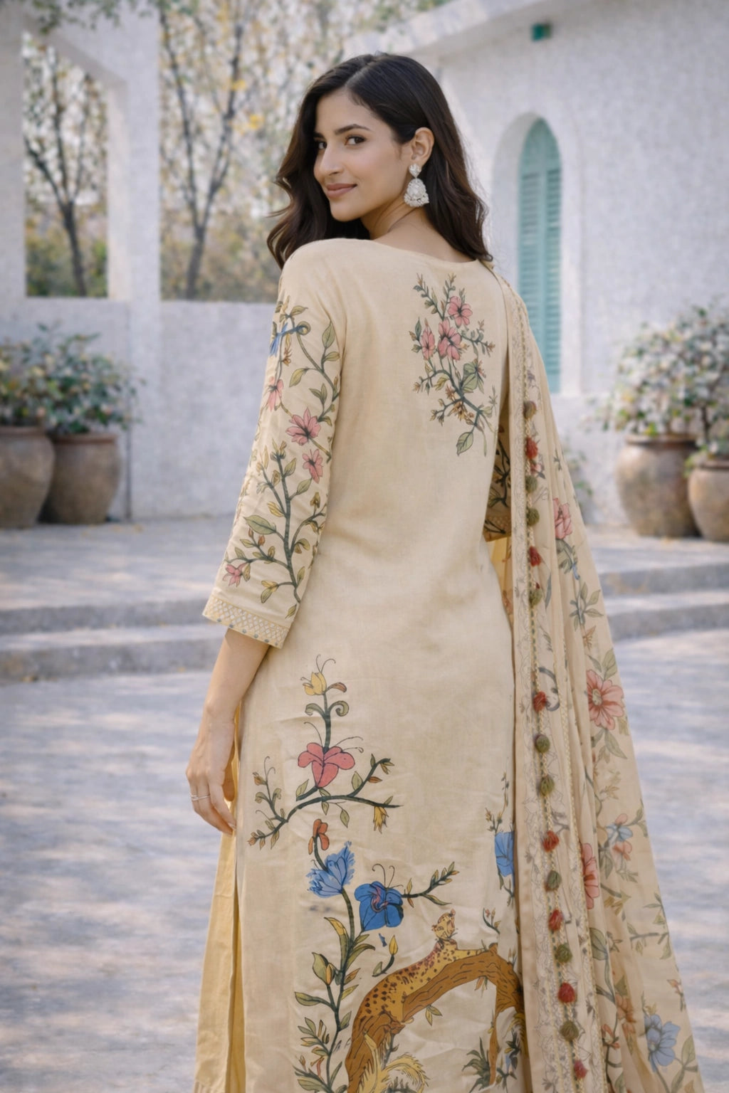 Off White Kalamkari Cotton Kurta Set with Dupatta | Floral & Wildlife Print